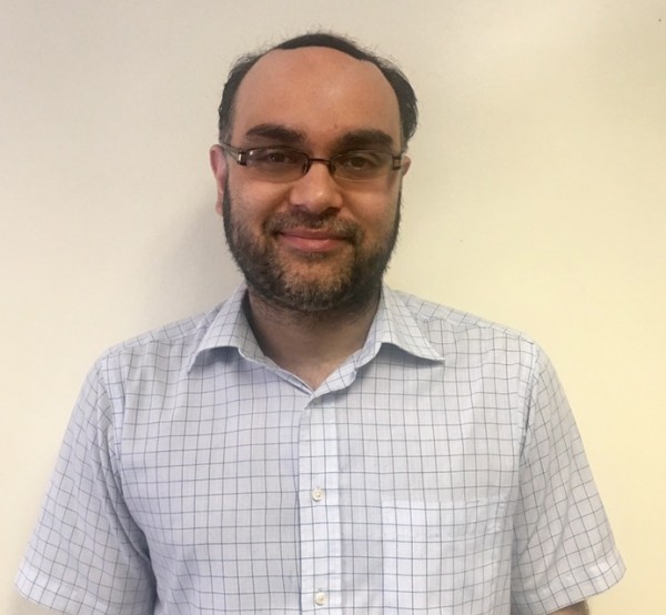 Dr A Khan (M)